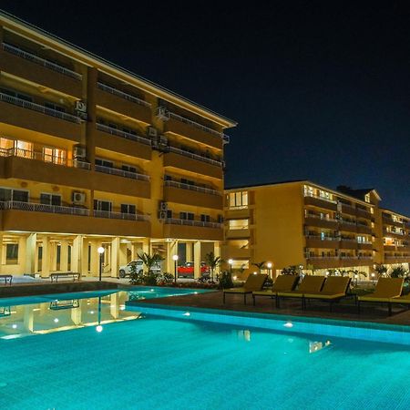 Alaya Stays 1 Bhk With Balcony & Pool - Veera Marina Candolim Exterior photo