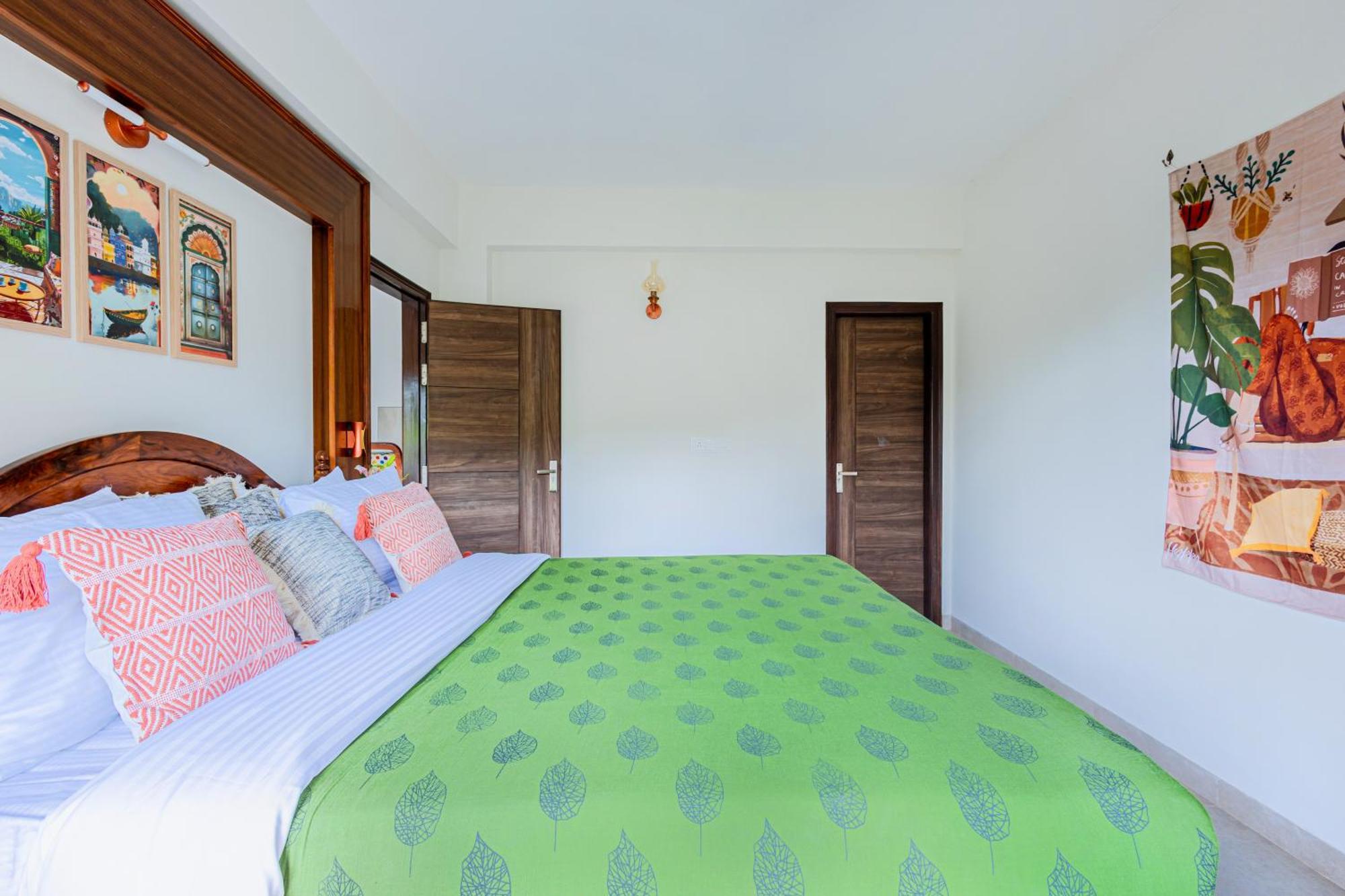 Alaya Stays 1 Bhk With Balcony & Pool - Veera Marina Candolim Exterior photo