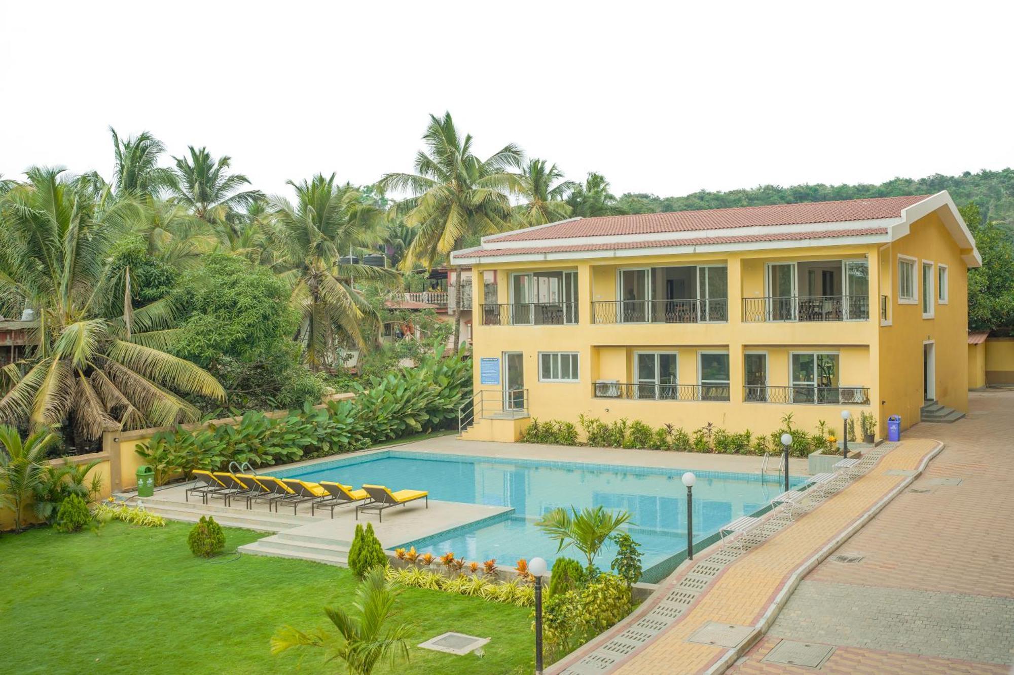 Alaya Stays 1 Bhk With Balcony & Pool - Veera Marina Candolim Exterior photo